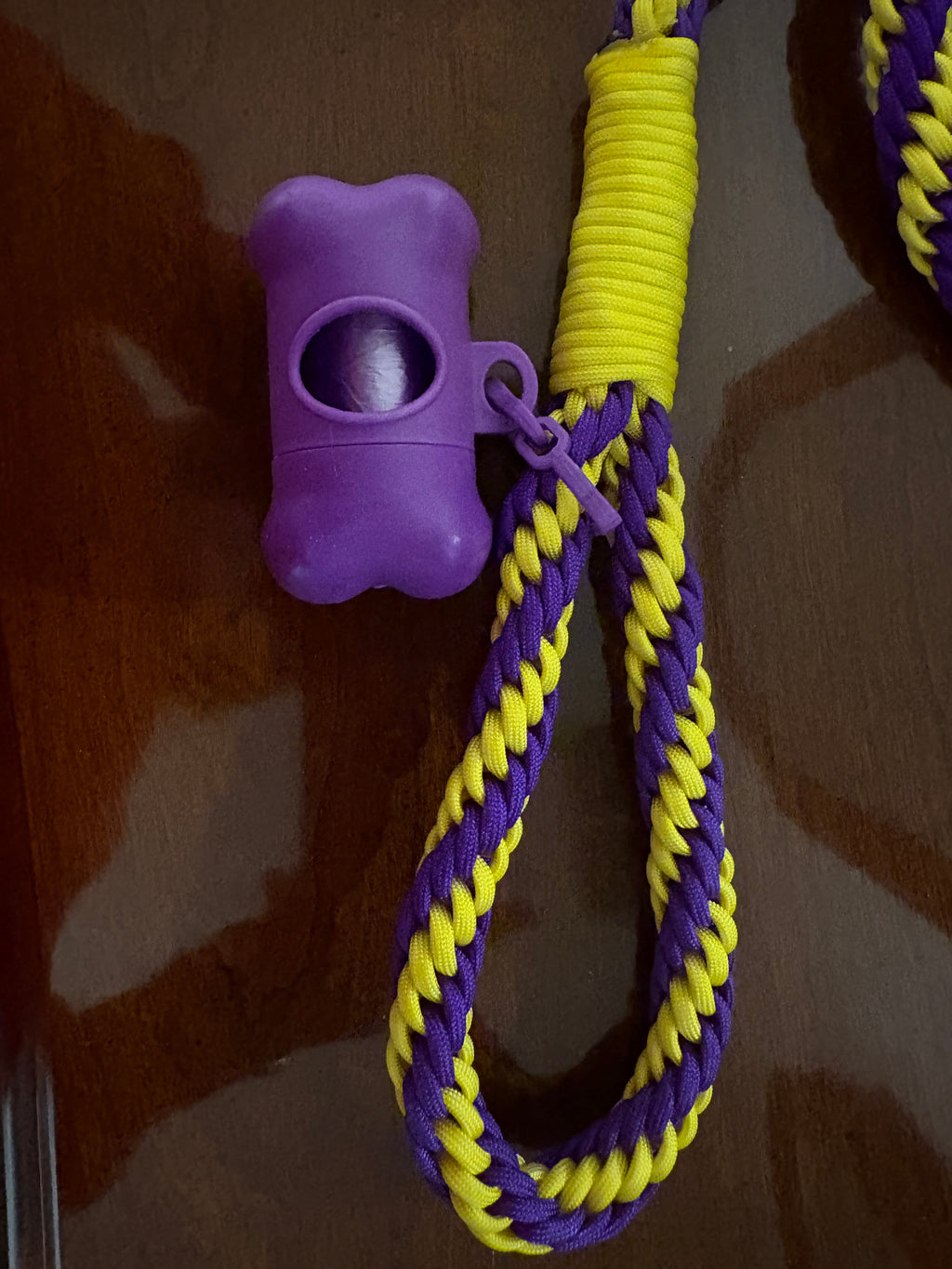 DOG PARACORD DOG LEASHES