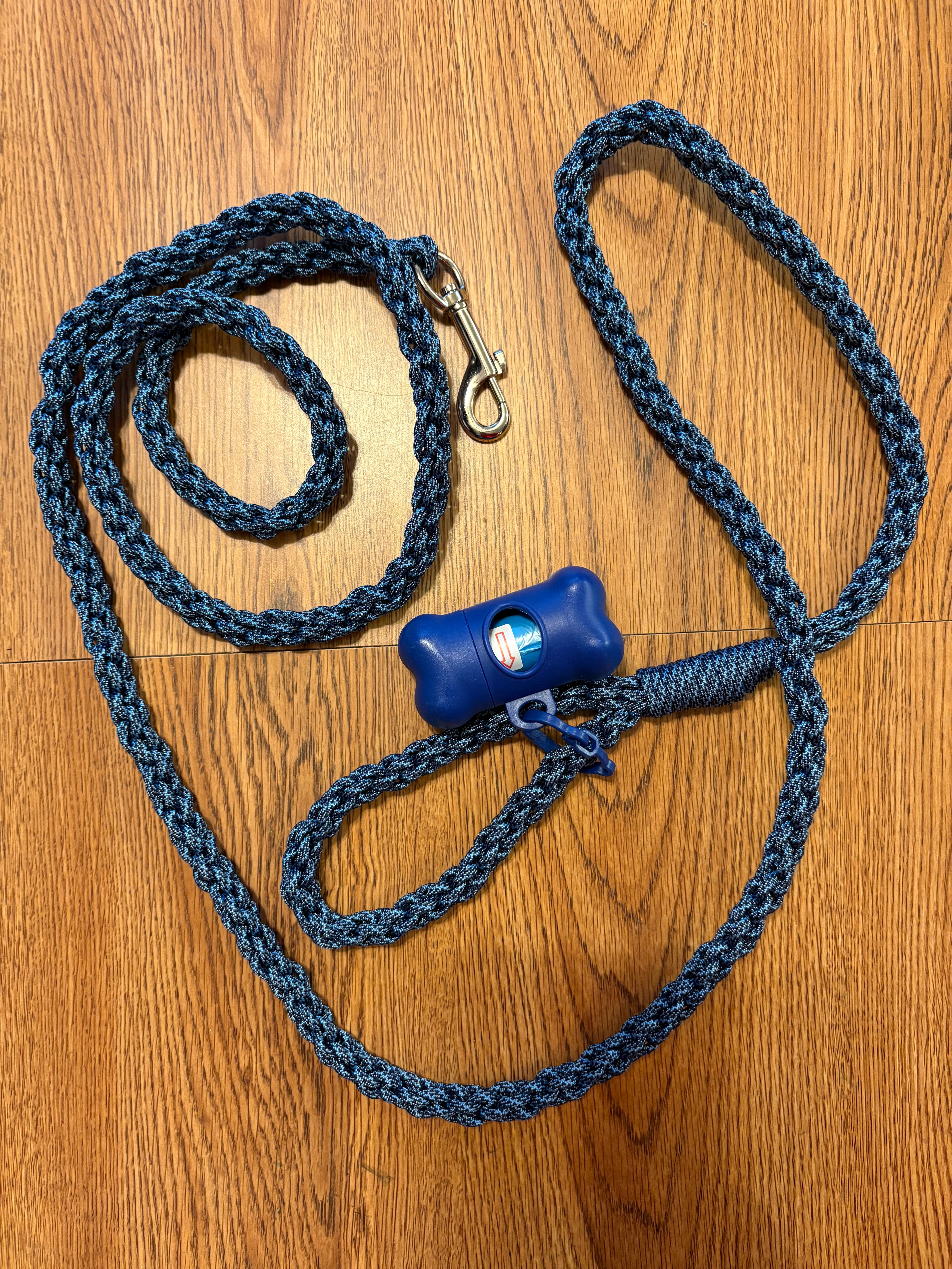DOG 550 PARACORD LEASHES